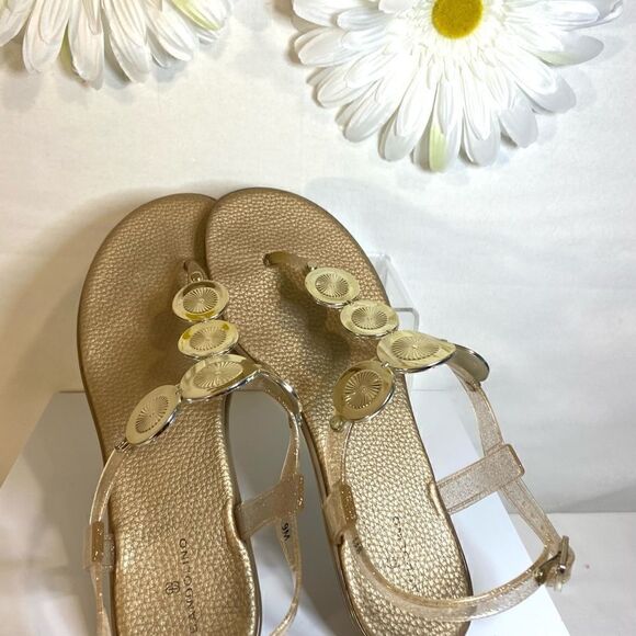 Bandolino “Loochoo” jelly Sandals  - Picture 3 of 6